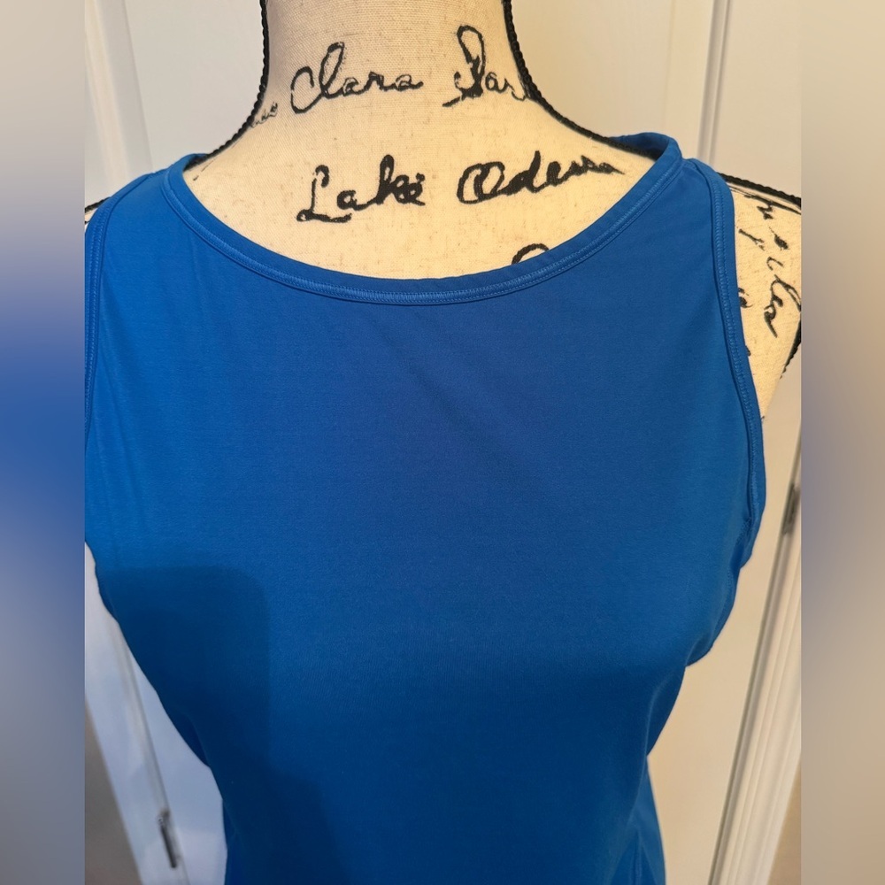 Athleta Women's Vibrant Blue Athletic Tank Top Size Medium - Picture 5 of 8